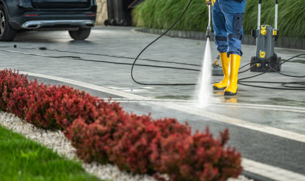 Why Choose Our Certified Pressure Washing Experts for Your Project Needs in Bluffton, OH?